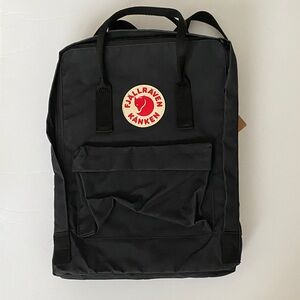 Fjallraven Kånken Backpack in Black